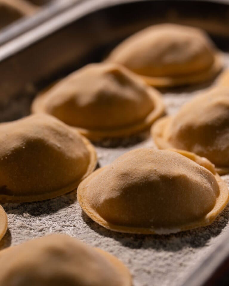 Raviolis de espinacas y ricotta de Ismael Delgado para Restaurante Portal Bajo I